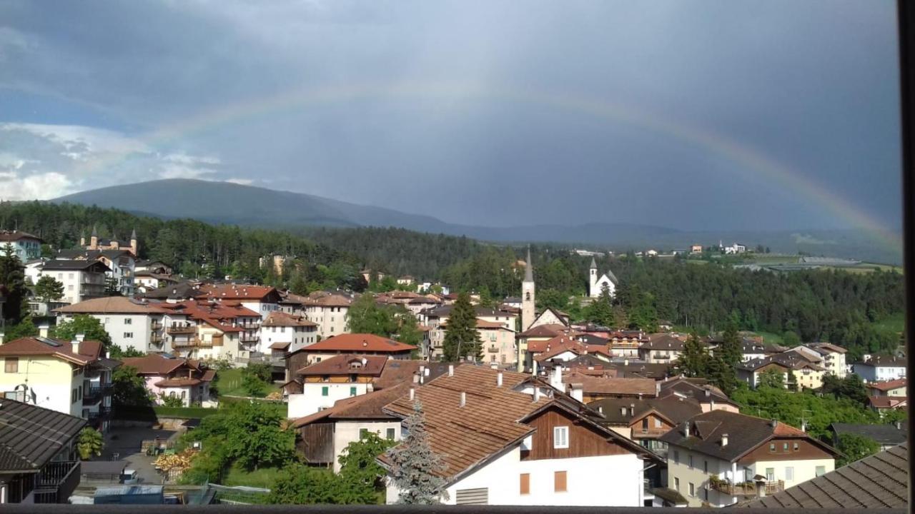 コーレド Agritur Rizzi Di Inama Ugoヴィラ エクステリア 写真